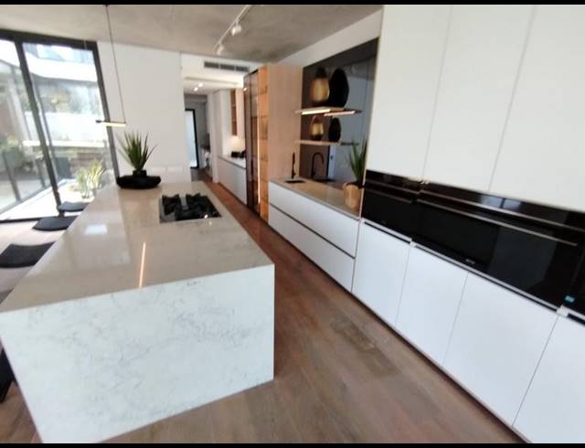 4 BEDROOM HOUSE FOR SALE IN HAWAAN